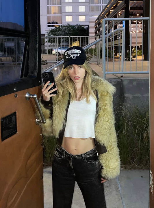 Suki Waterhouse